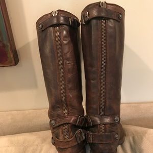 Frye Boots ( 8.5 )
